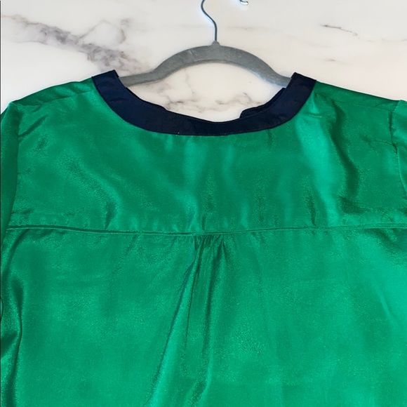 MICHAEL Michael Kors Kelly Green V-Neck Blouse - Picture 8 of 8